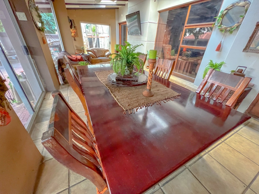 5 Bedroom Property for Sale in Maraldi Estate Free State